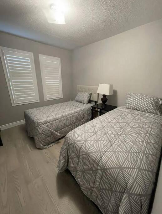Elegant & Luxurious 3 Bedroom Home Mississauga Eksteriør bilde