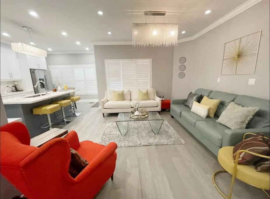 Elegant & Luxurious 3 Bedroom Home Mississauga Eksteriør bilde